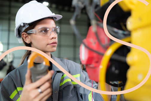 Técnico competente en inspección y revisión de EPIs y equipos anticaída